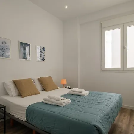 Modern, Stylish & Comfortable Apartment