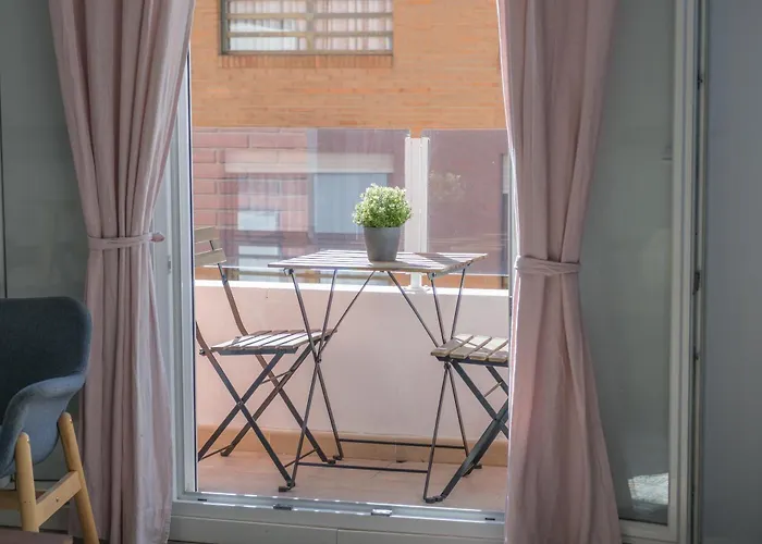 Апартаменты Modern, Stylish & Comfortable *