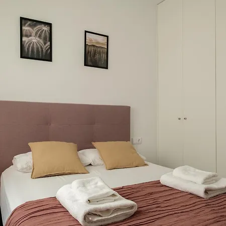 Modern, Stylish & Comfortable Apartmán *
